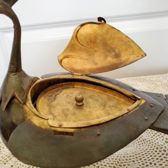 Peacock Shaped Brass Betel Nut Box - Picture 6 of 12